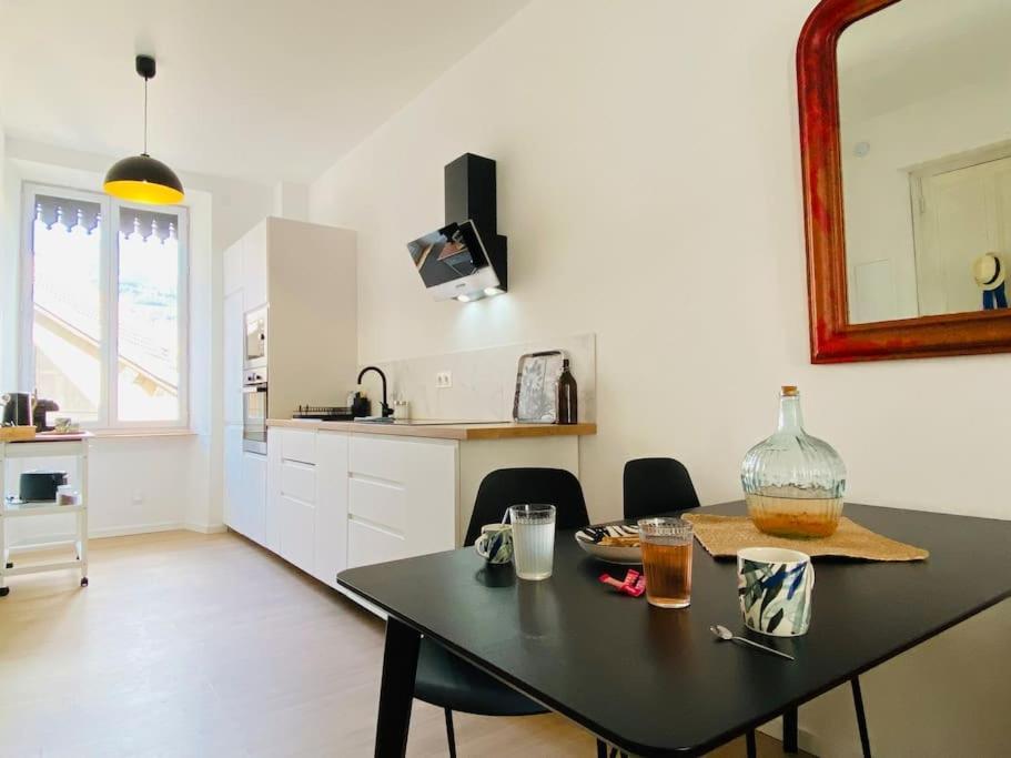 Apartamento Le Condorcet. Charme Et Confort A Championnet Grenoble